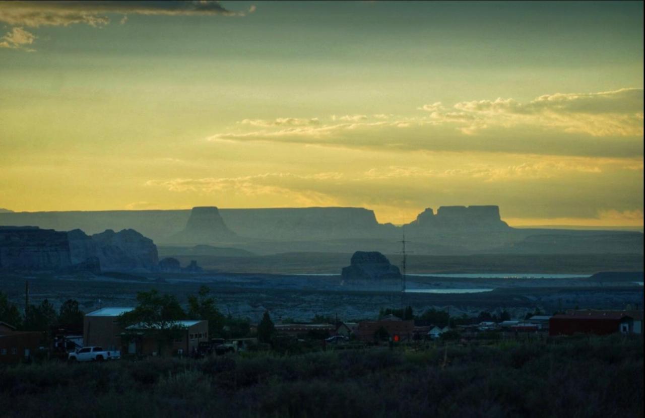 Page Arizona Border Town- Grand Serenity Room With Mesa Views Big Water Eksteriør billede