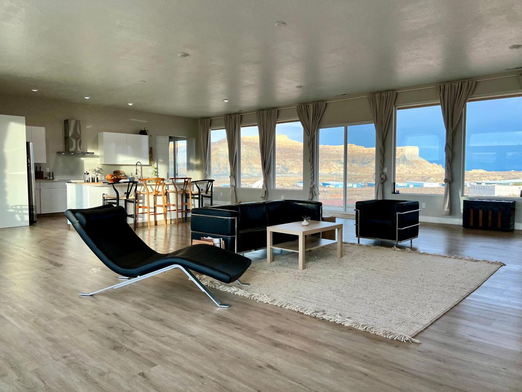 Page Arizona Border Town- Grand Serenity Room With Mesa Views Big Water Eksteriør billede